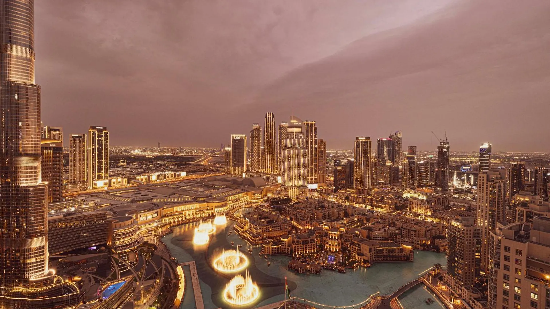 Apartment Sky-High Luxury 2Br Burj View Walk Dubai Mall