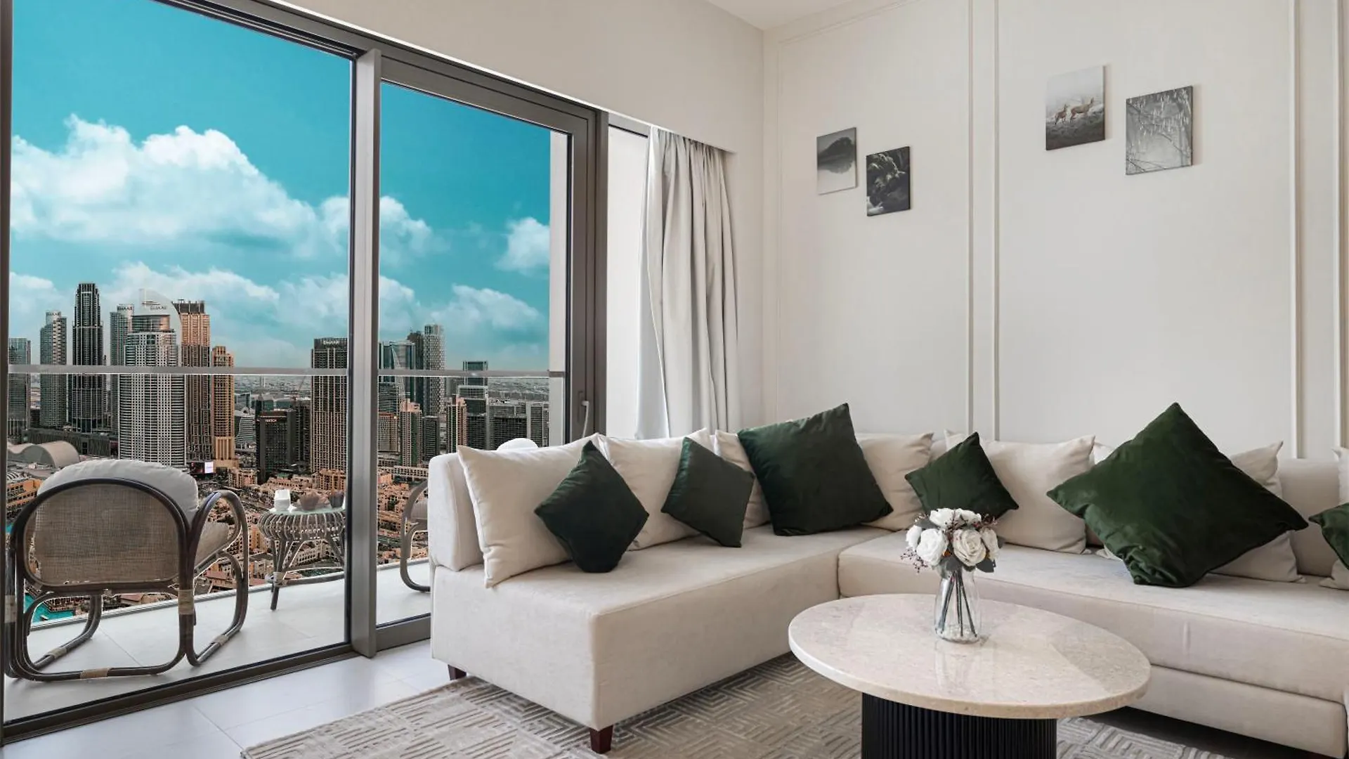 Sky-High Luxury 2Br Burj View Walk Dubai Mall United Arab Emirates
