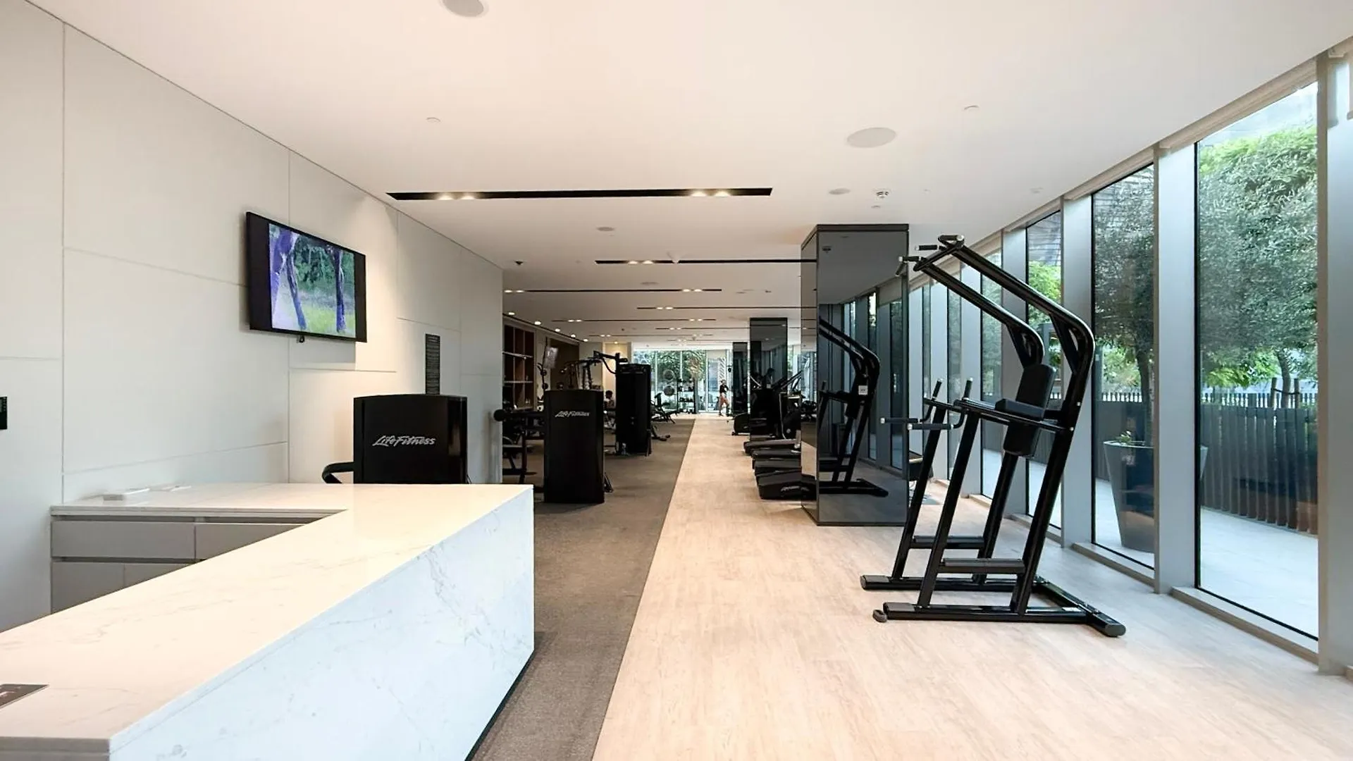 Sky-High Luxury 2Br Burj View Walk Dubai Mall 公寓