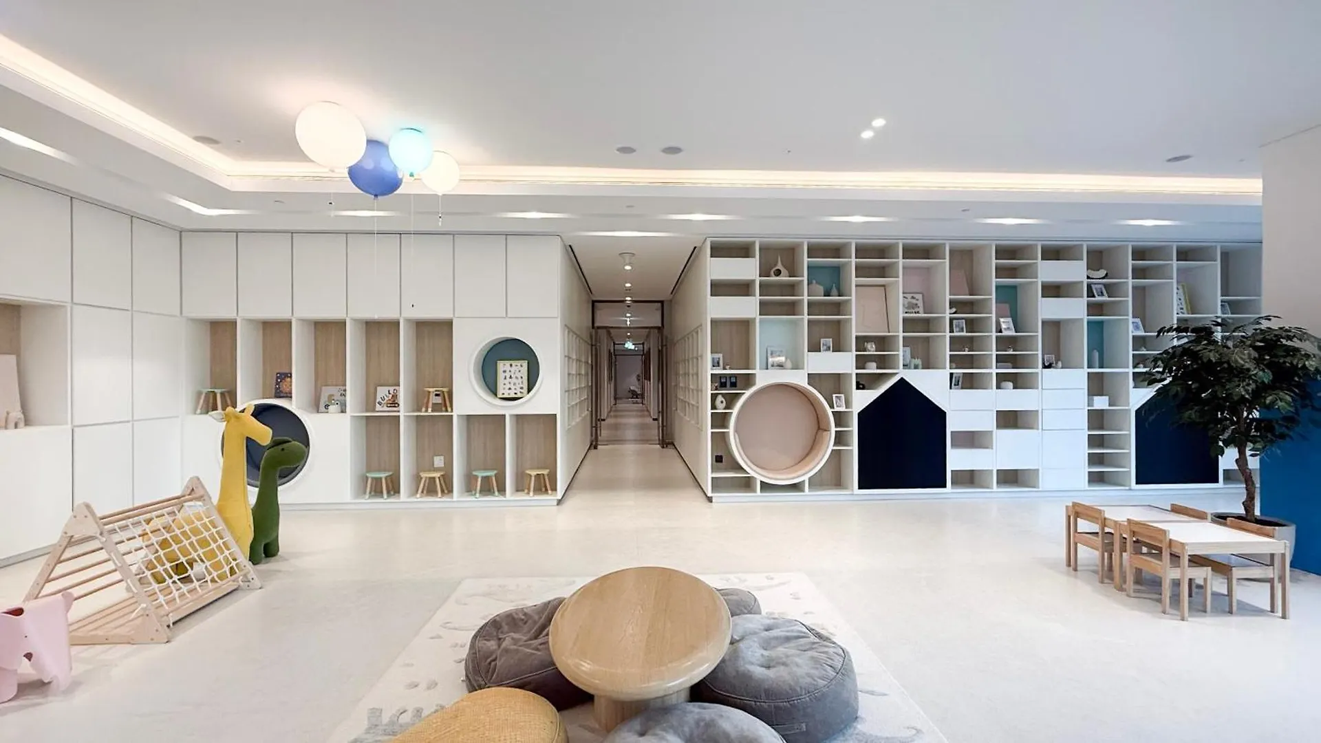 Sky-High Luxury 2Br Burj View Walk Dubai Mall 公寓