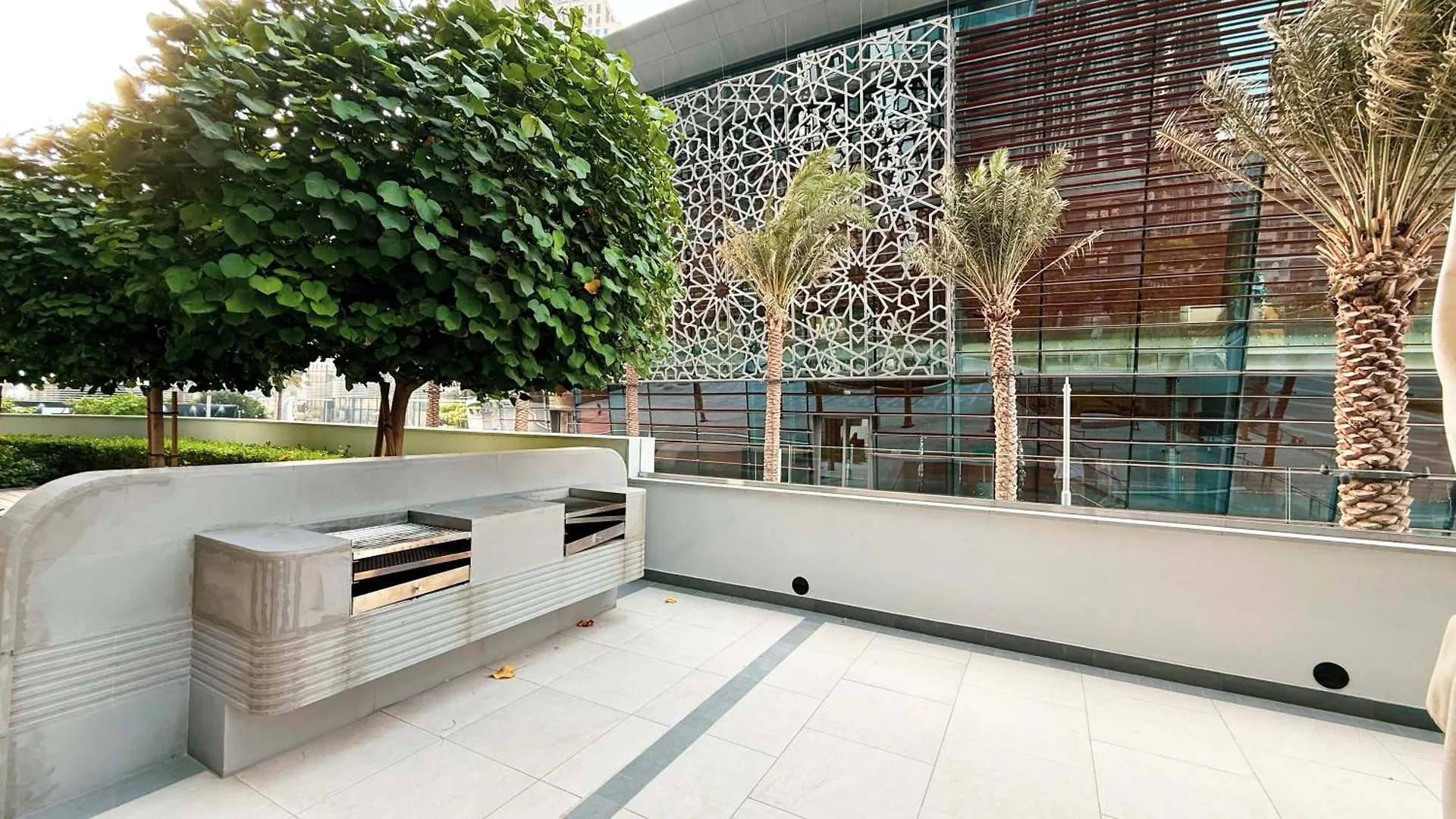 Sky-High Luxury 2Br Burj View Walk Dubai Mall 公寓