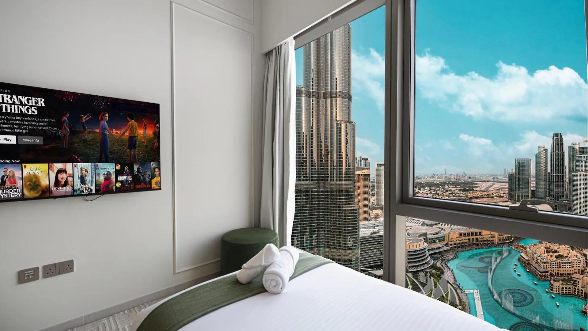 Apartment Sky-High Luxury 2Br Burj View Walk Dubai Mall